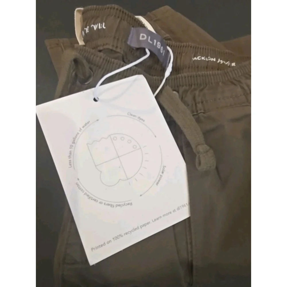 DL1961 Ultimate Twill Jackson Jogger Boy's Sz 12 NWT Very Soft Material (C-31)